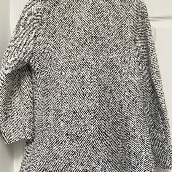 Black and white dressy coat - Picture 3 of 4